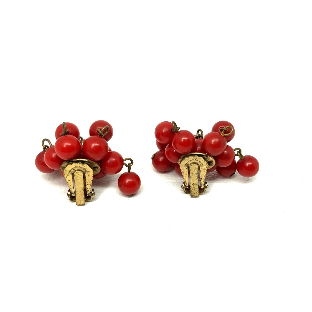 SOLD 50s Beaded Dangle Cluster Brass Clip On Earrings - Picture 4 of 13